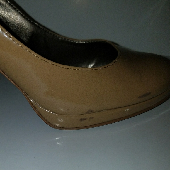 Tahari size 9 womens heel - Picture 9 of 9
